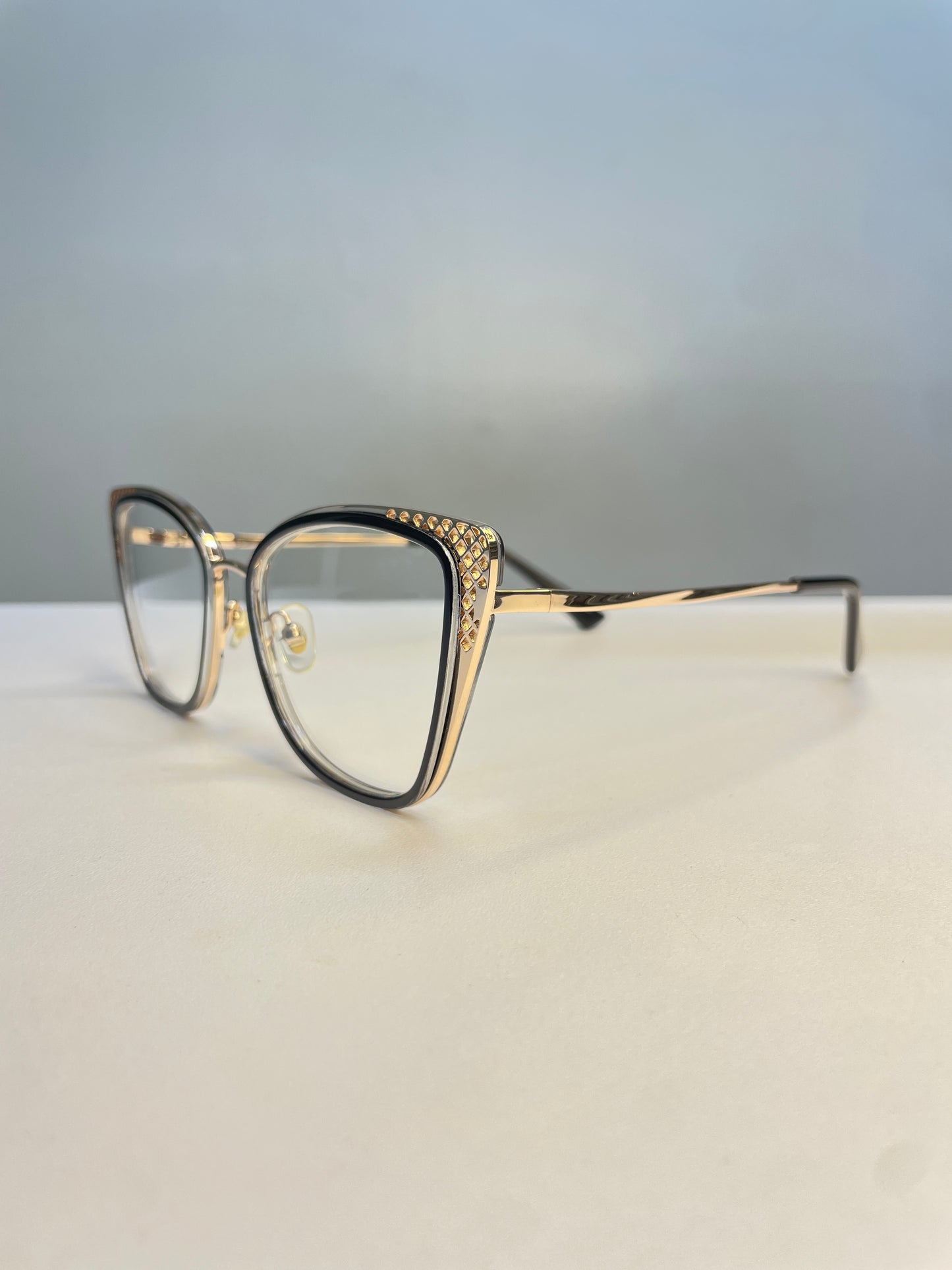 Essy collection, black and gold butterfly look