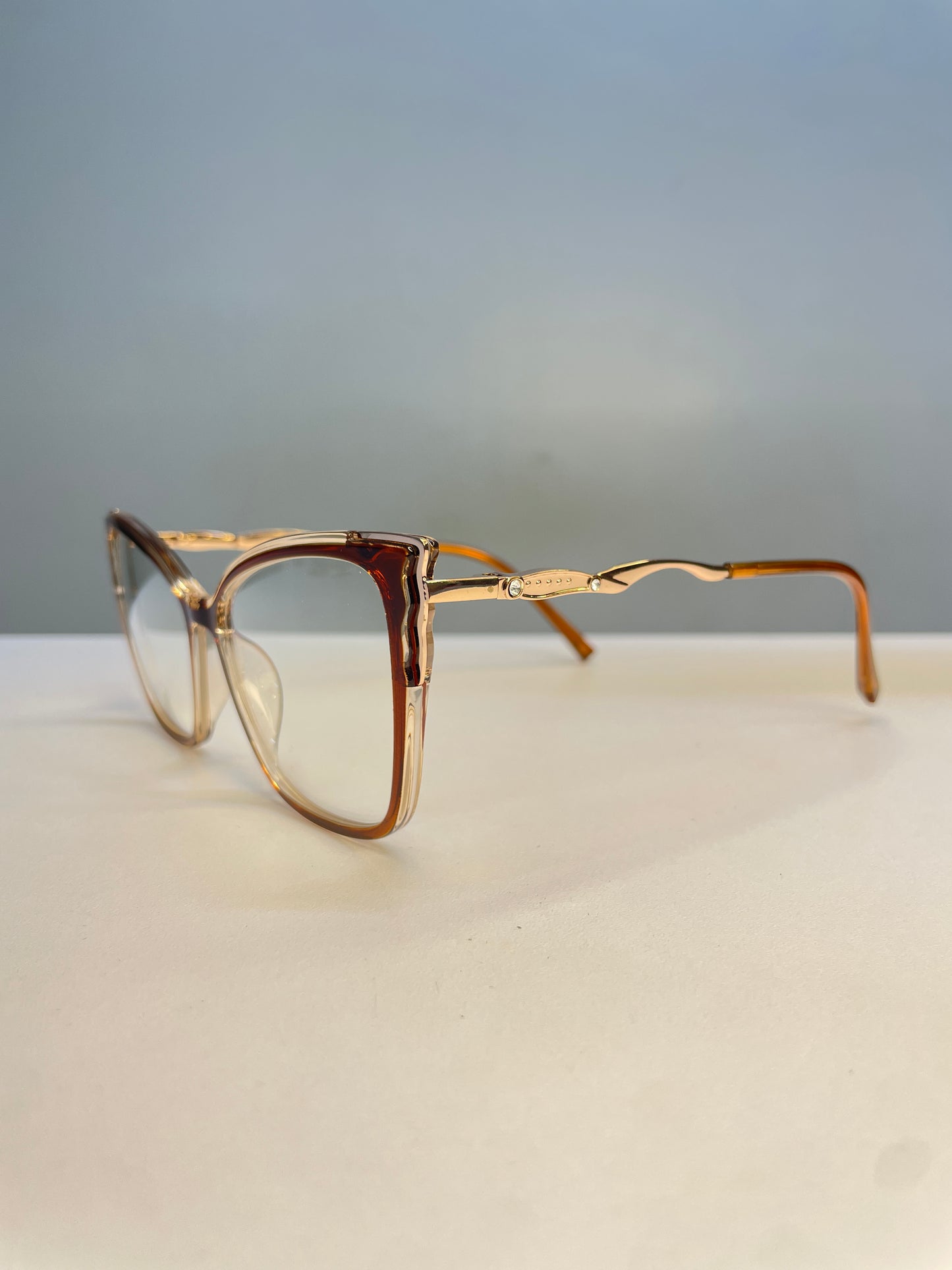 Mara collection, brown and gold butterfly look