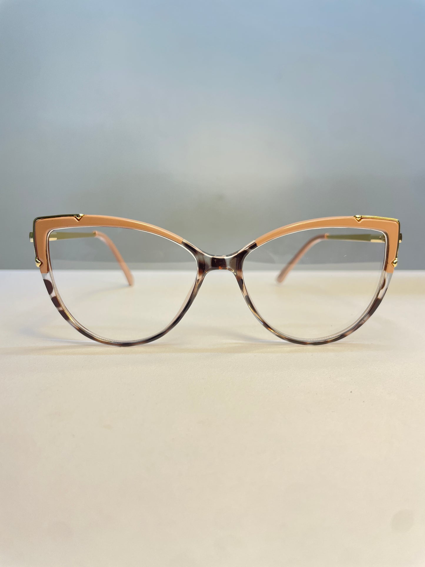 Rea collection, nude with a rounded animal print