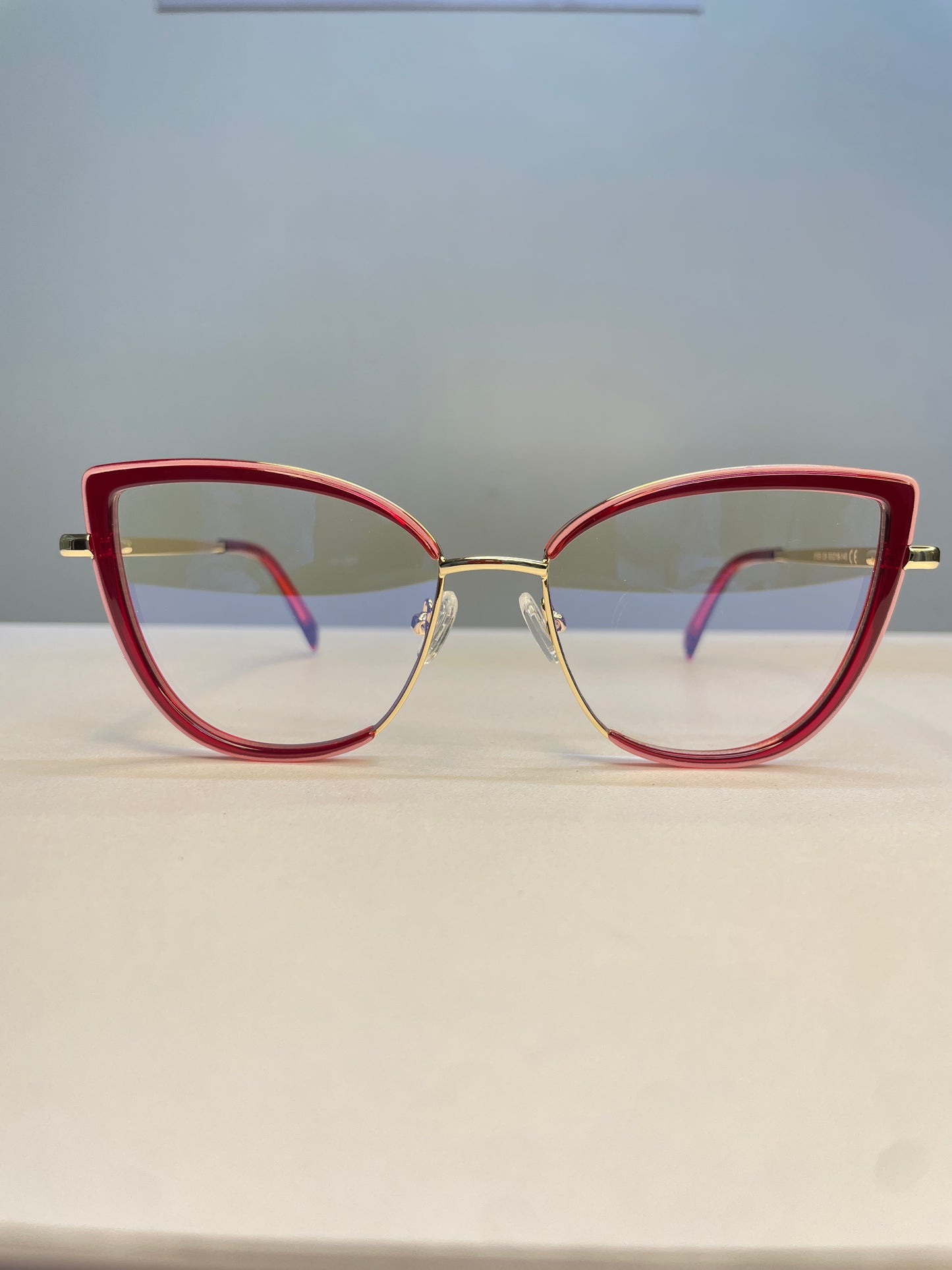 Reny collection, red with a soft pink rim