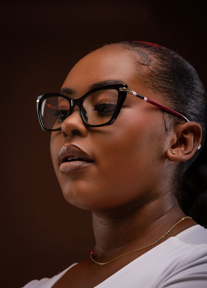 Lola collection, bold fierce black