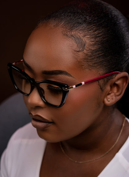 Lola collection, bold fierce black