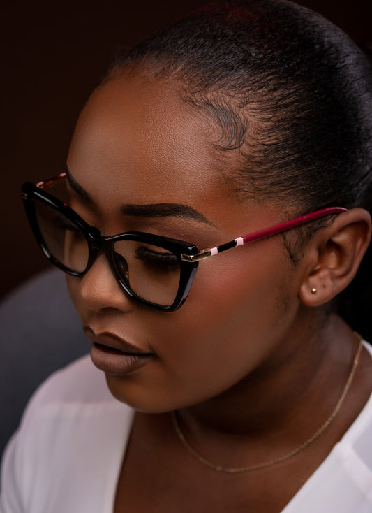 Lola collection, bold fierce black