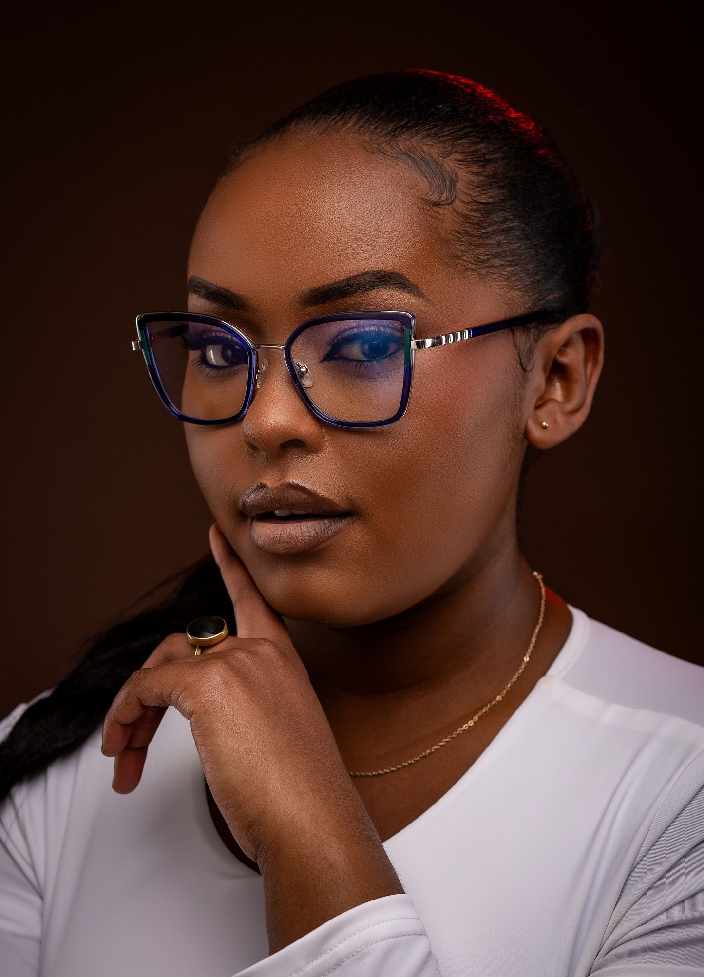 Leona collection, eye catching blue with a silver finish