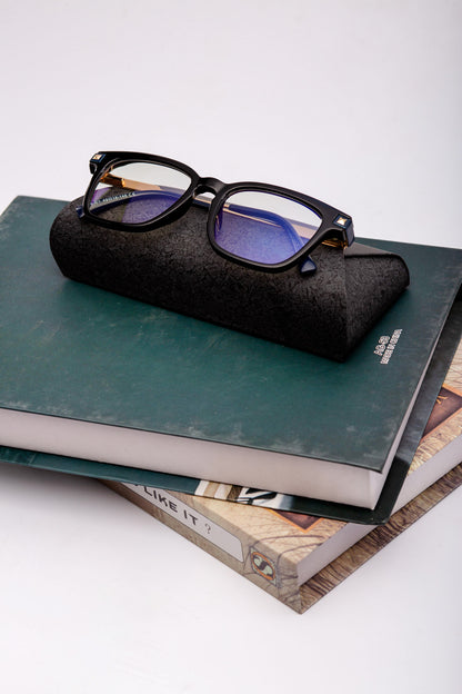 Joe Men's collection, black with gold arms