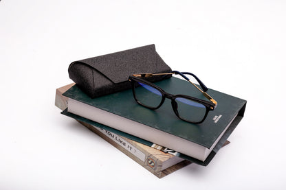 Joe Men's collection, black with gold arms