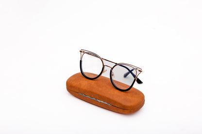 Lina collection, softly rounded silhoutte with light weight metallic structure