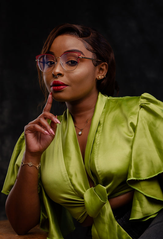 Sue collection, boss red with a touch of gold